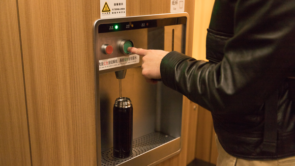 净水器鱼龙混杂，为避免割韭菜我们净水器怎么选购呢？